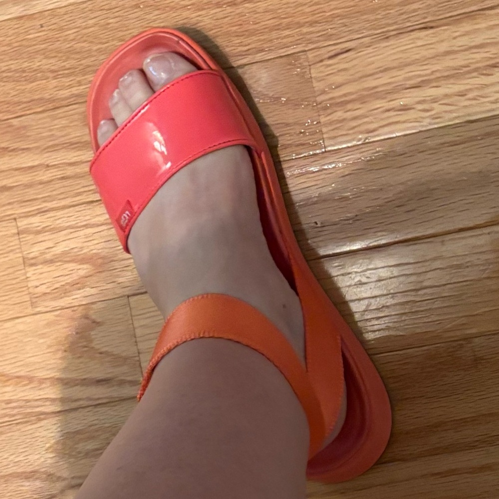 UGG Orange Sandals Modern Minimalist Design - Picture 5 of 5